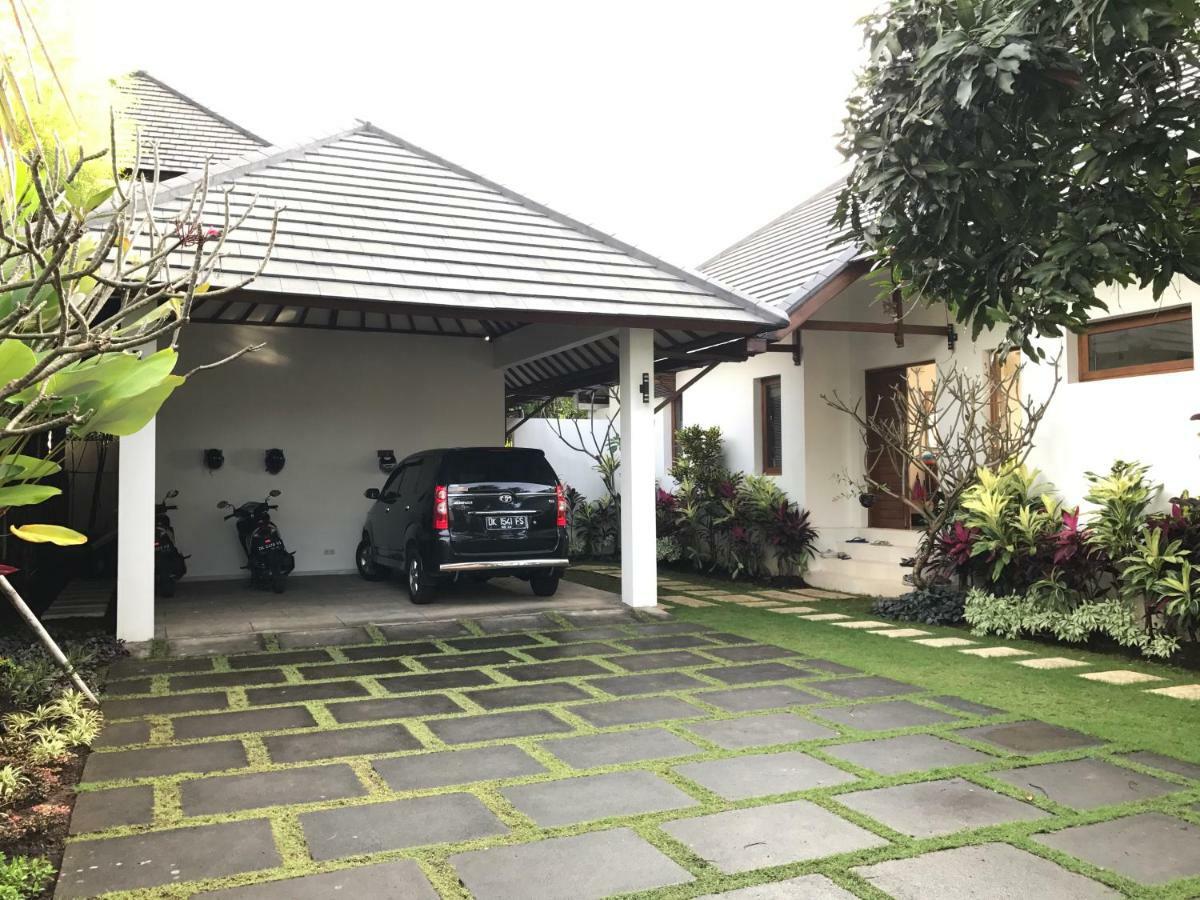 Villa Putih Ловина Экстерьер фото